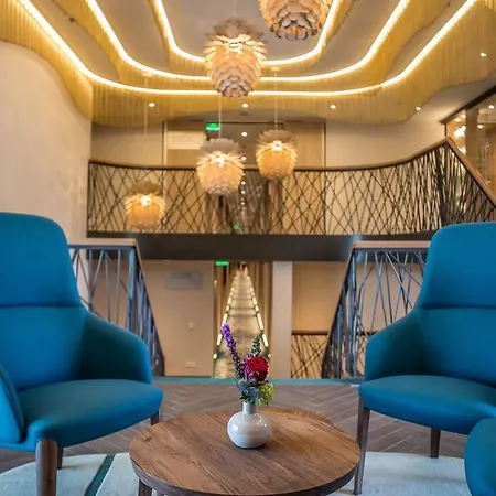 Botel Fairtours Hotelschiff Asara***** Dusseldorf